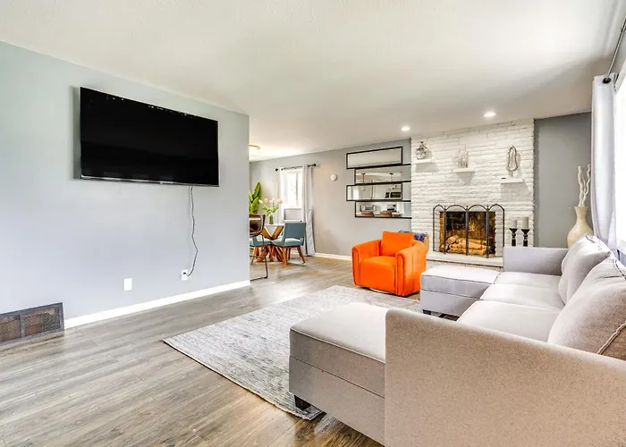 Pet-friendly With Fireplace About 9 Mi To Dtwn! Holiday home *