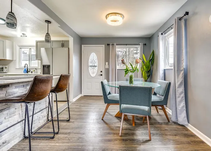 Pet-friendly With Fireplace About 9 Mi To Dtwn! Holiday home *